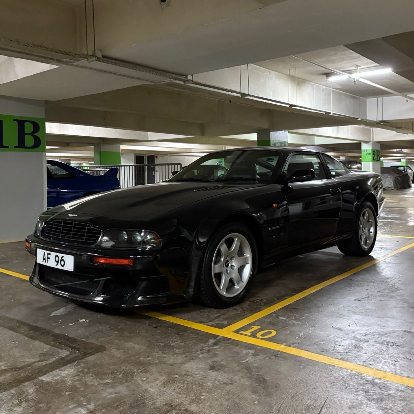 Aston Martin Vantage V550