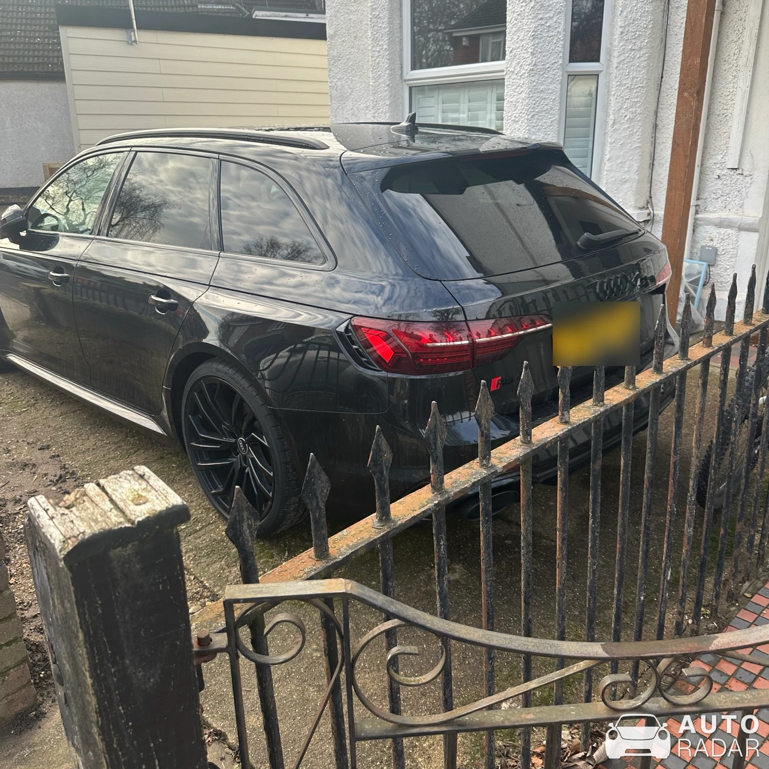 Audi RS4 Avant B9 spotted in Greater London, Storbritannien