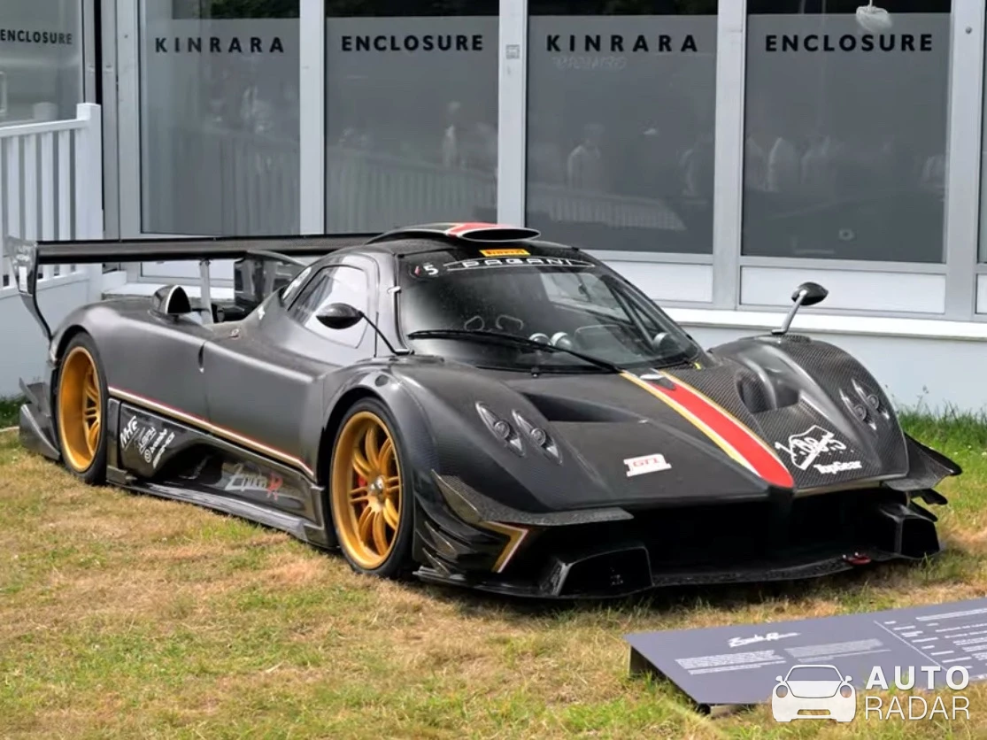 Pagani Zonda R spotted in Chichester