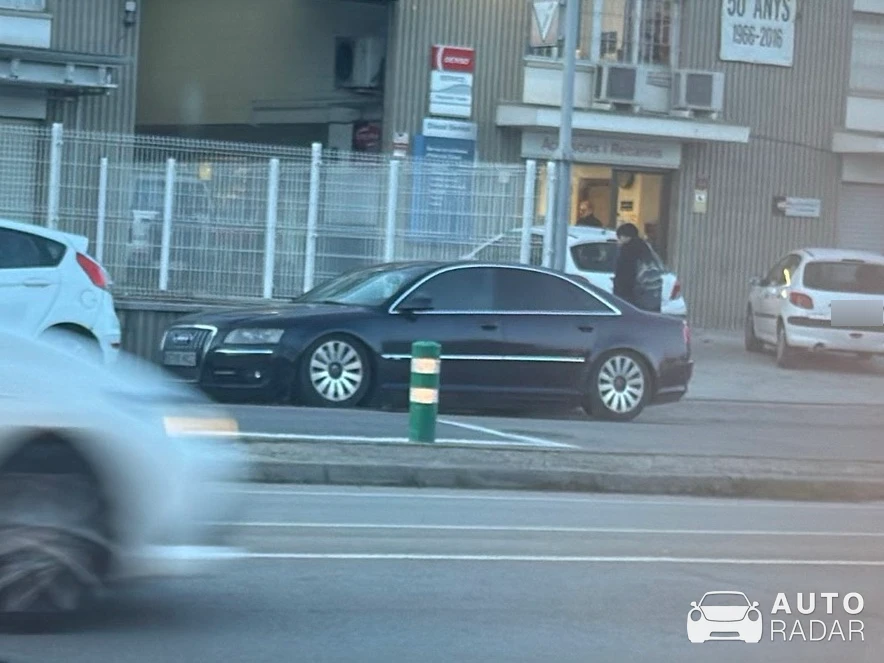 Audi S8 D3 spotted in Vic, España