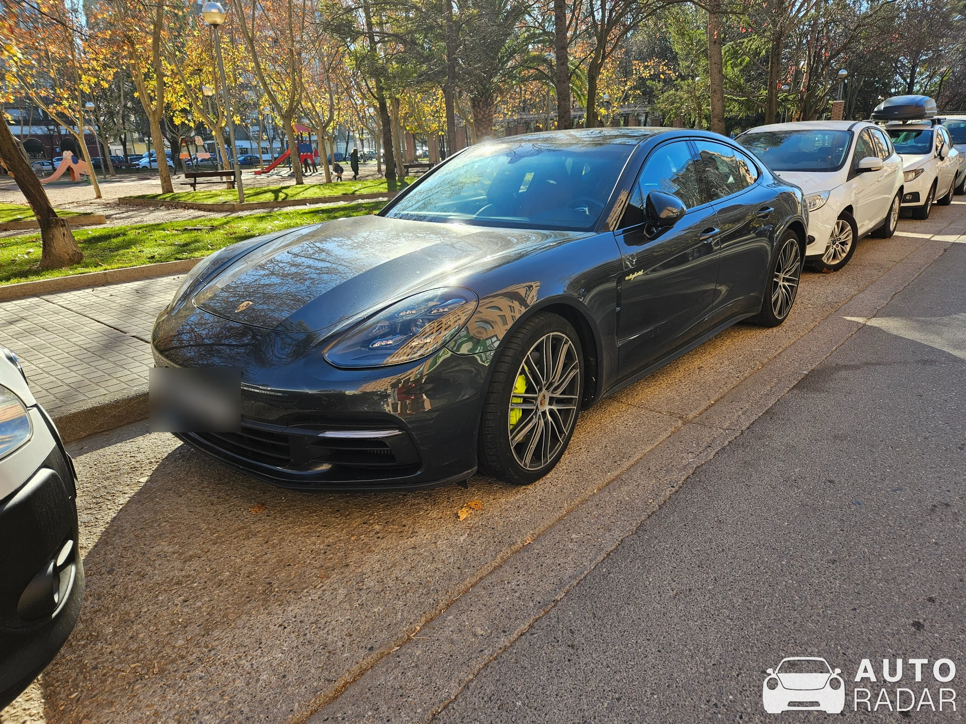 Porsche 971 Panamera 4 spotted in Huesca, España