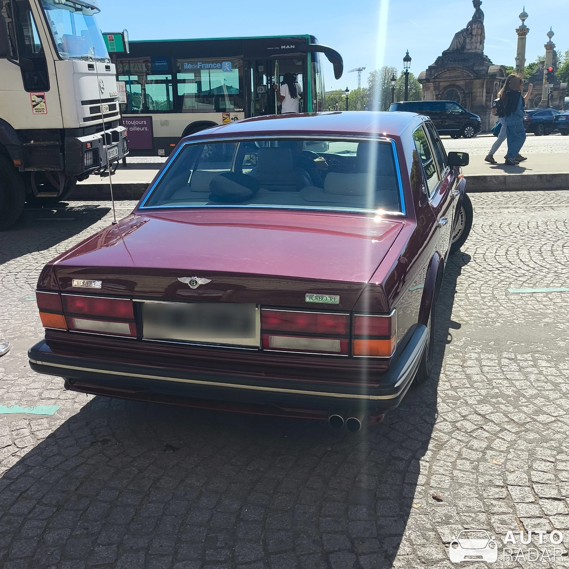 Bentley Turbo RL spotted in Paris