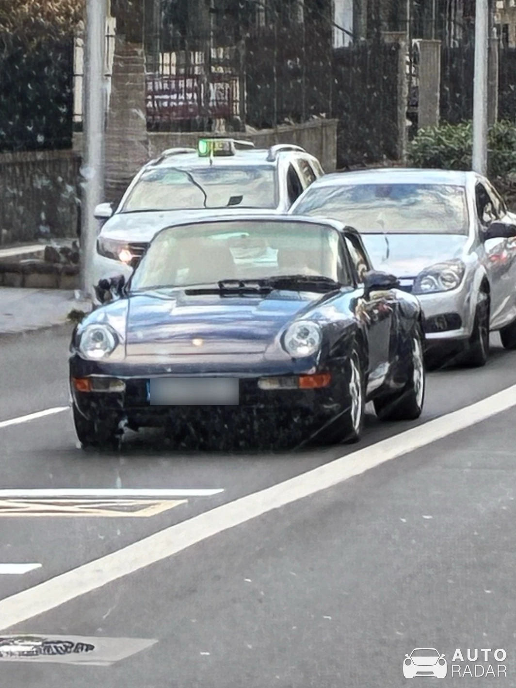 Porsche 993 Carrera S spotted in Las Palmas de Gran Canaria, España