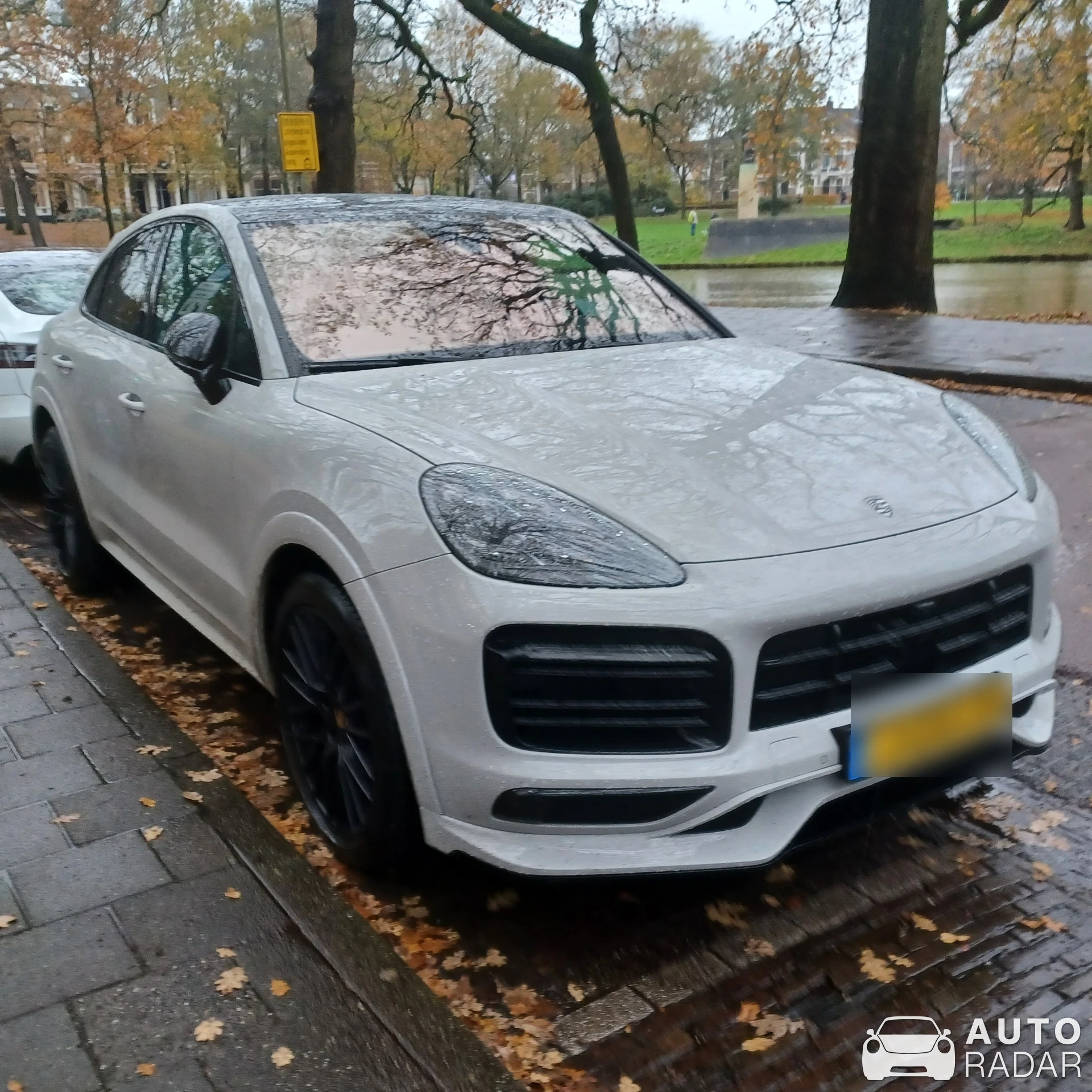 Porsche Cayenne Turbo E-Hybrid spotted