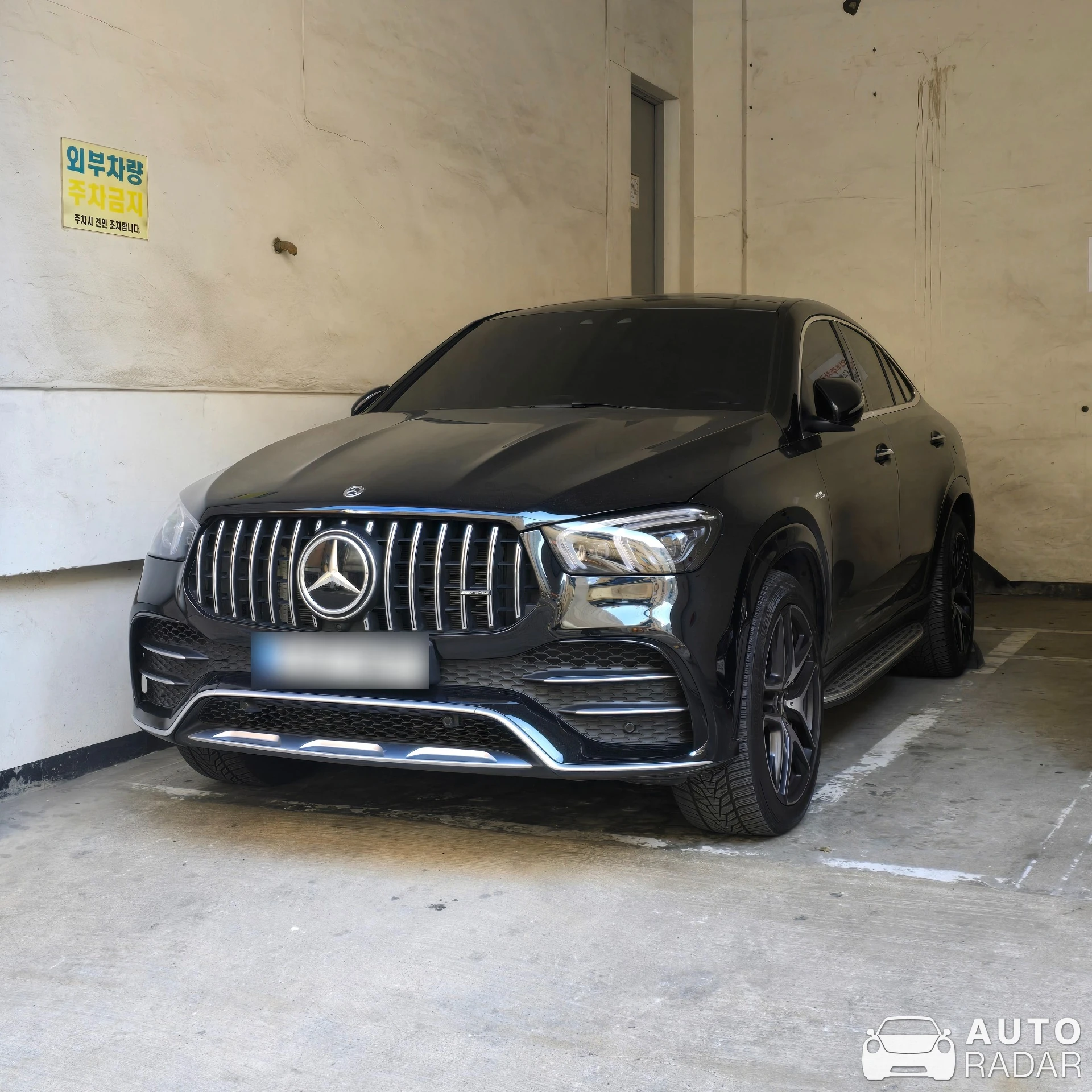 Mercedes-AMG GLE 53 Hybrid Coupé C167 2023 spotted in Seocho District, South Korea