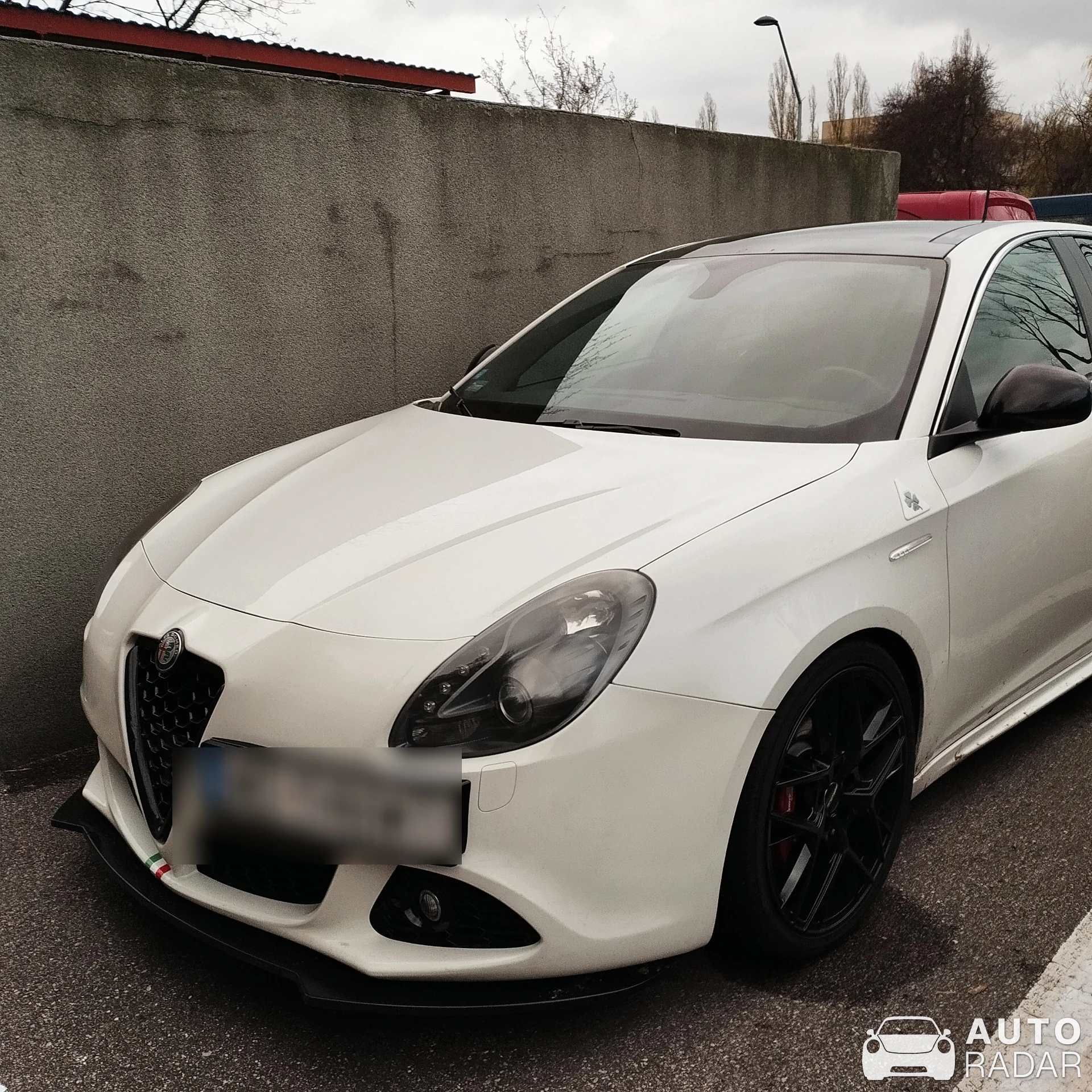 Alfa Romeo Giulietta Quadrifoglio spotted in Warszawa, Poland