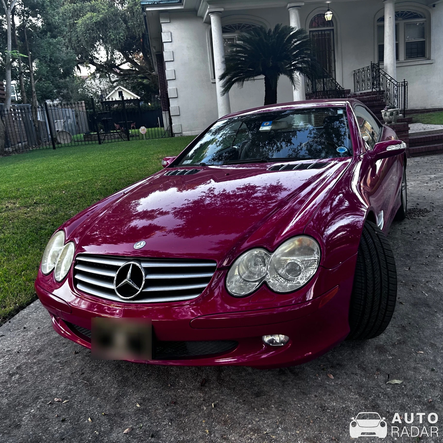 Mercedes-Benz SL-Klasse spotted in New Orleans, United States