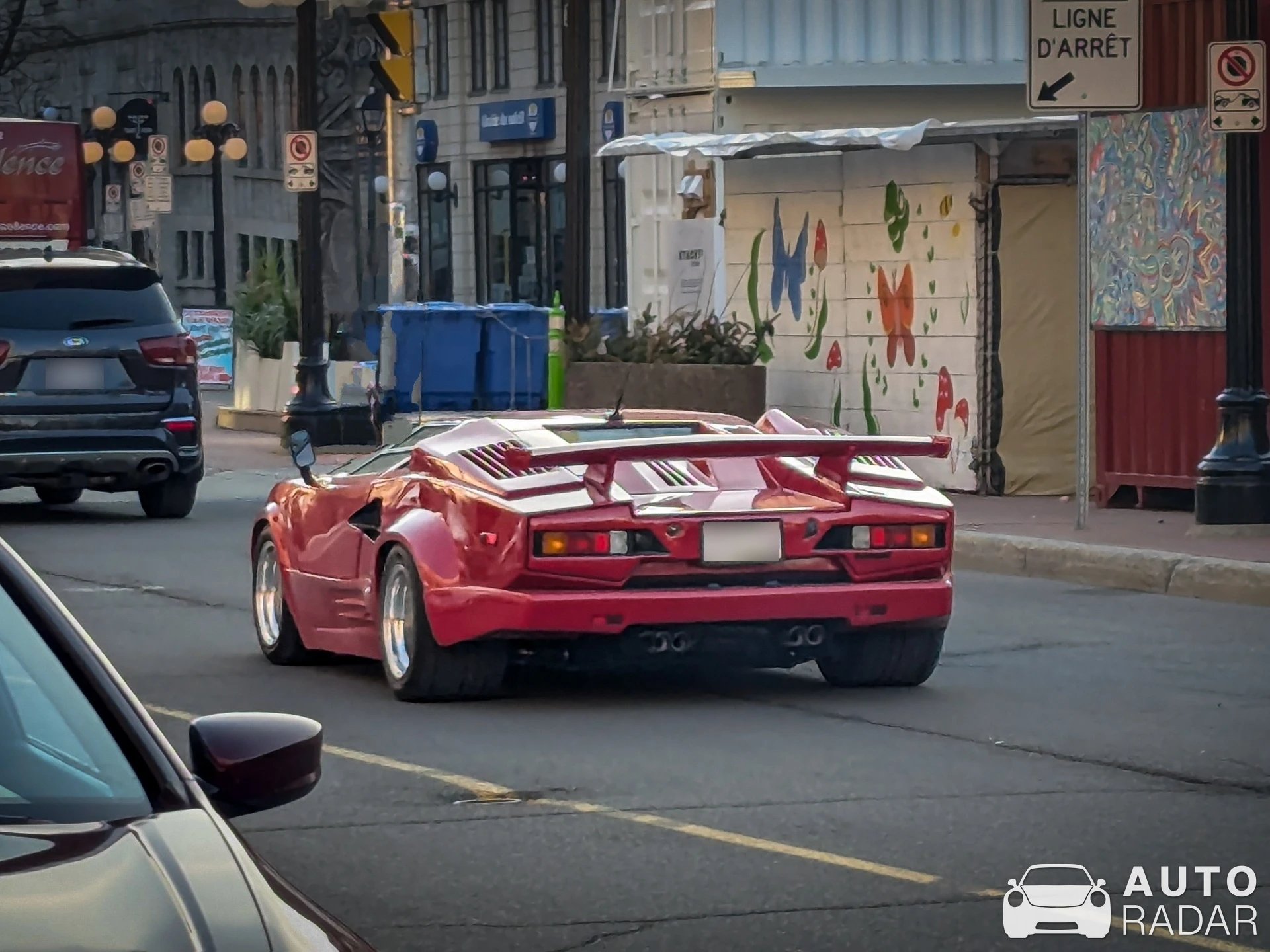 Lamborghini Countach Replica spotted in Ottawa, Canada