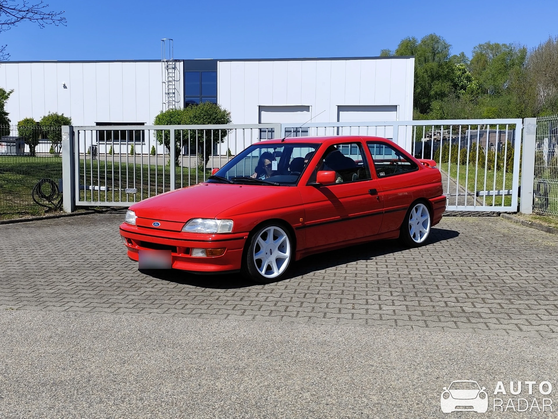 Ford Escort RS2000 spotted in Hartmannsdorf