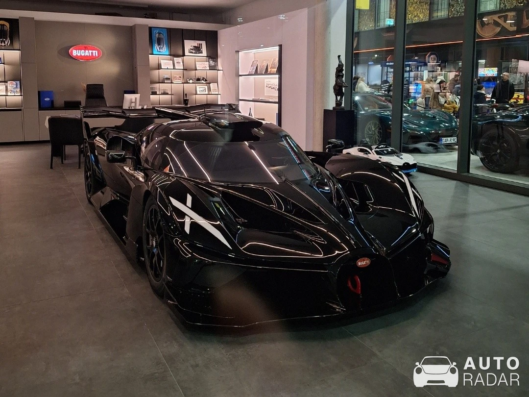 Bugatti Bolide spotted in München, Germany