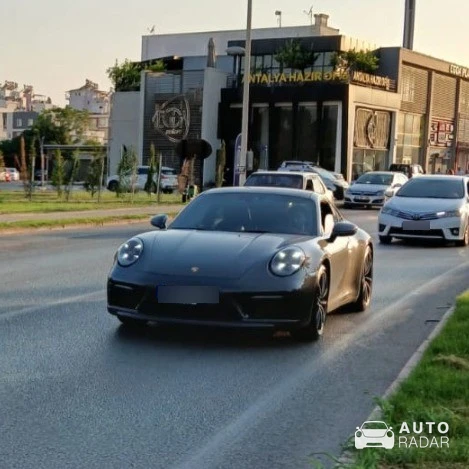 Porsche 992 Carrera MkI spotted in Muratpaşa, Türkiye