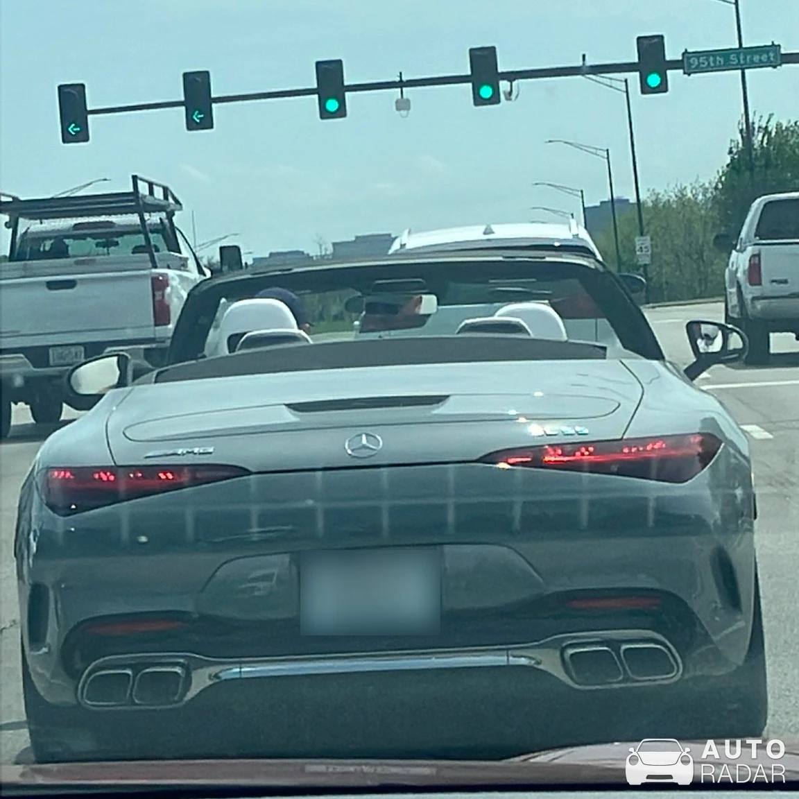 Mercedes-AMG SL 63 R232 spotted in Overland Park