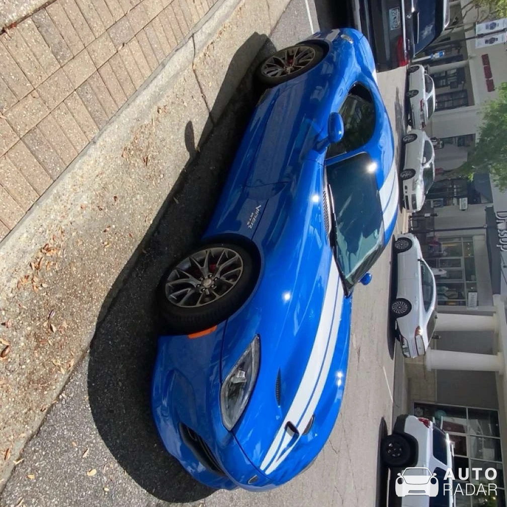 Dodge Viper spotted in Pensacola