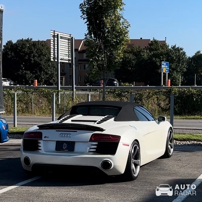 Audi R8 V10 Spyder spotted in Saint-Eustache, Canada