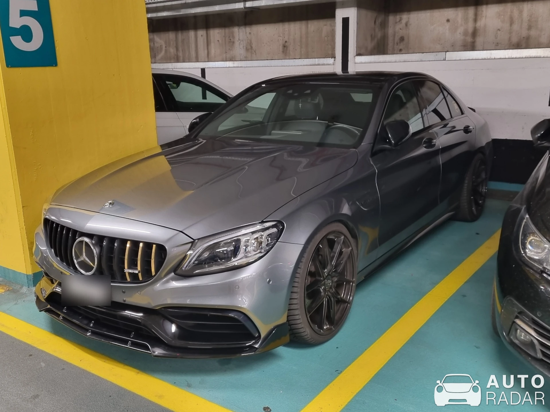 Mercedes-AMG C 63 S W205 spotted in Milano, Italy