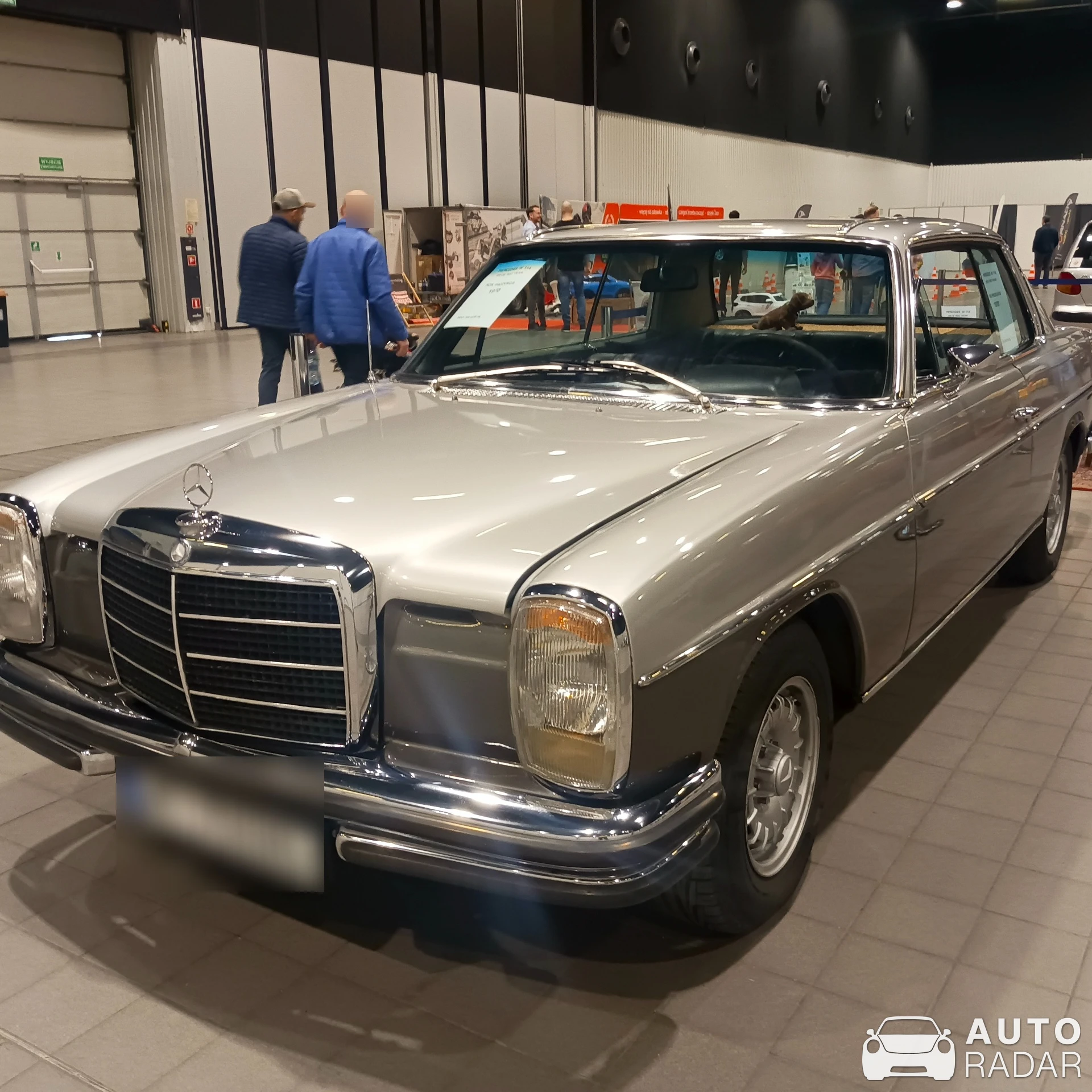 Mercedes-Benz 280C W114 spotted in Warszawa