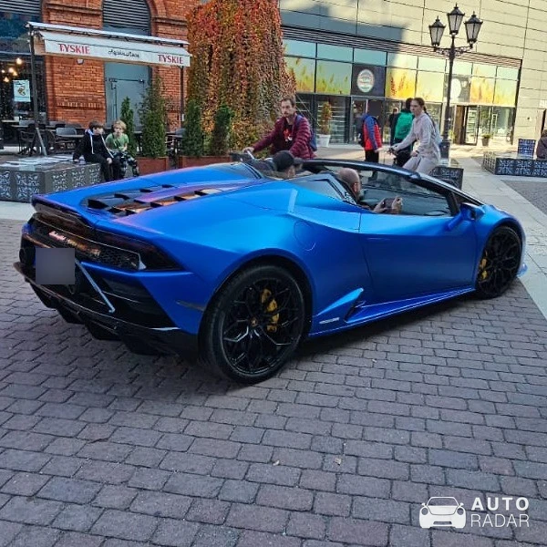 Lamborghini Huracán LP640-4 EVO Spyder spotted in Łódź, Poland