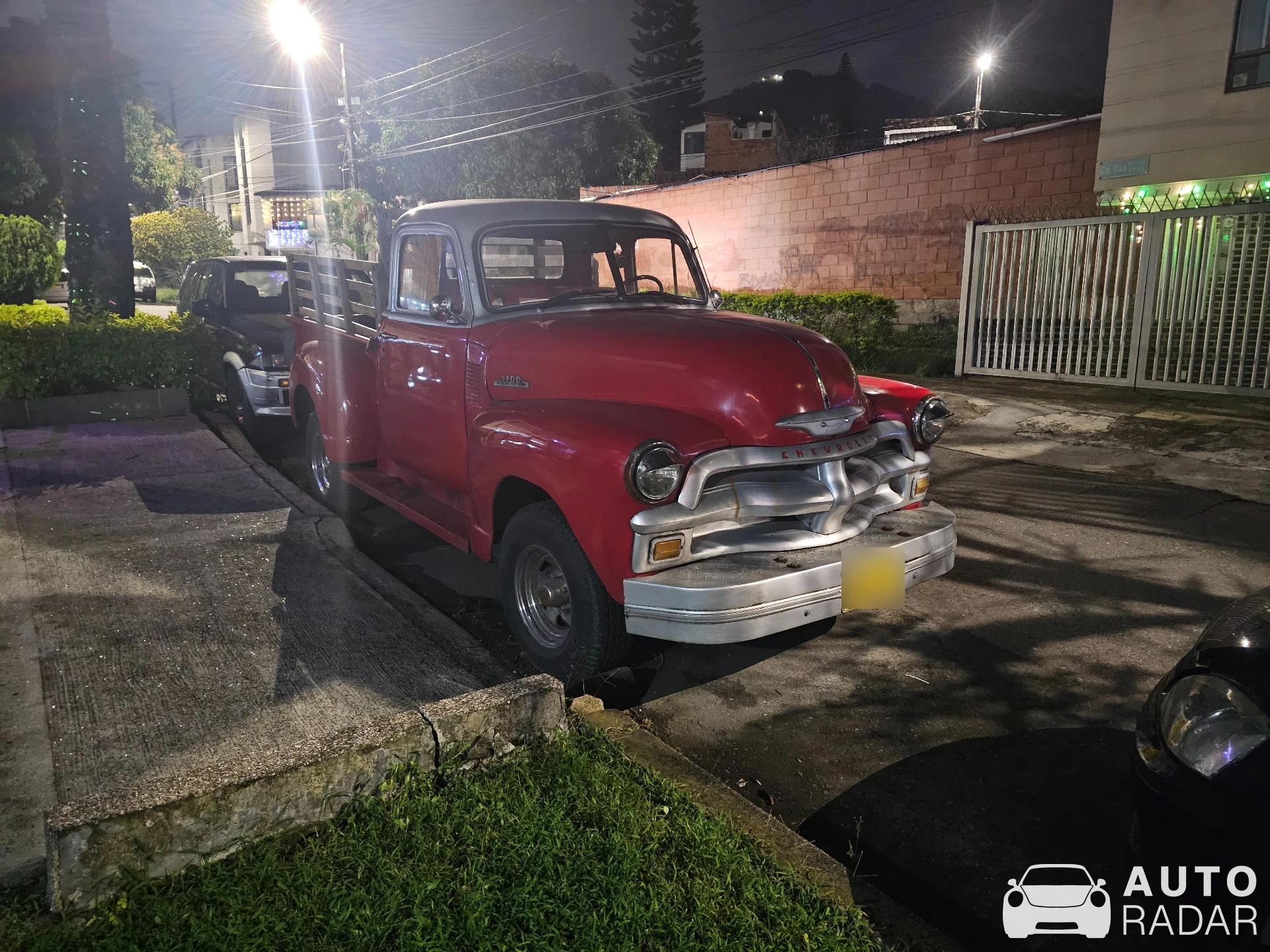 Chevrolet 3100 1954 spotted in Medellín, Colombia