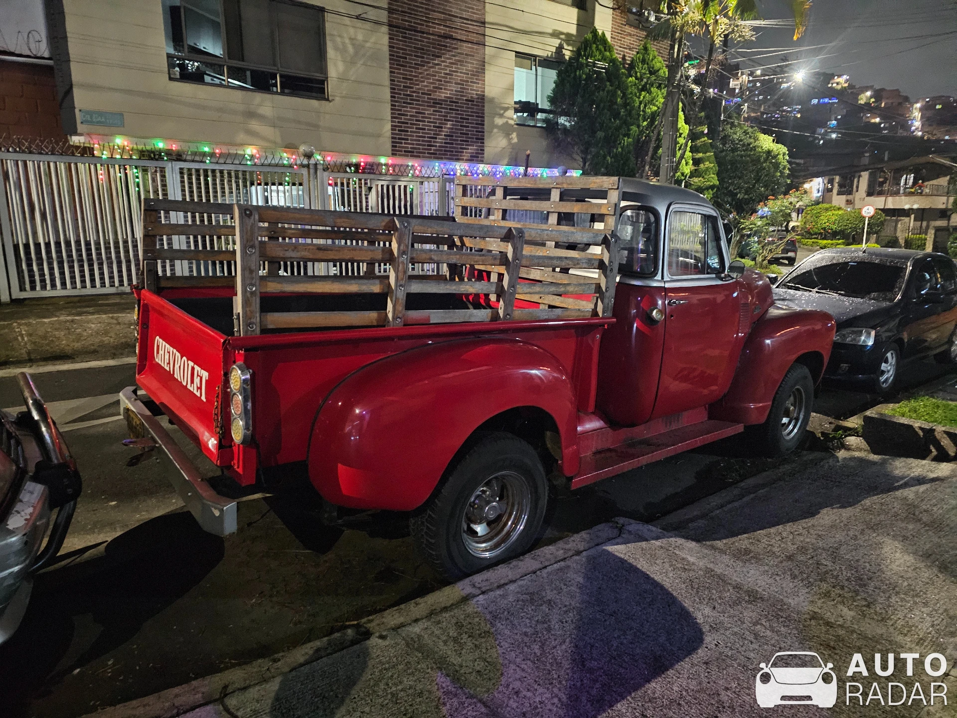 Chevrolet 3100 1954 spotted in Medellín