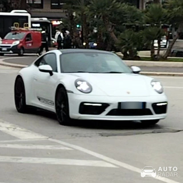 Porsche 992 Carrera GTS MkI spotted in Bari, Italy