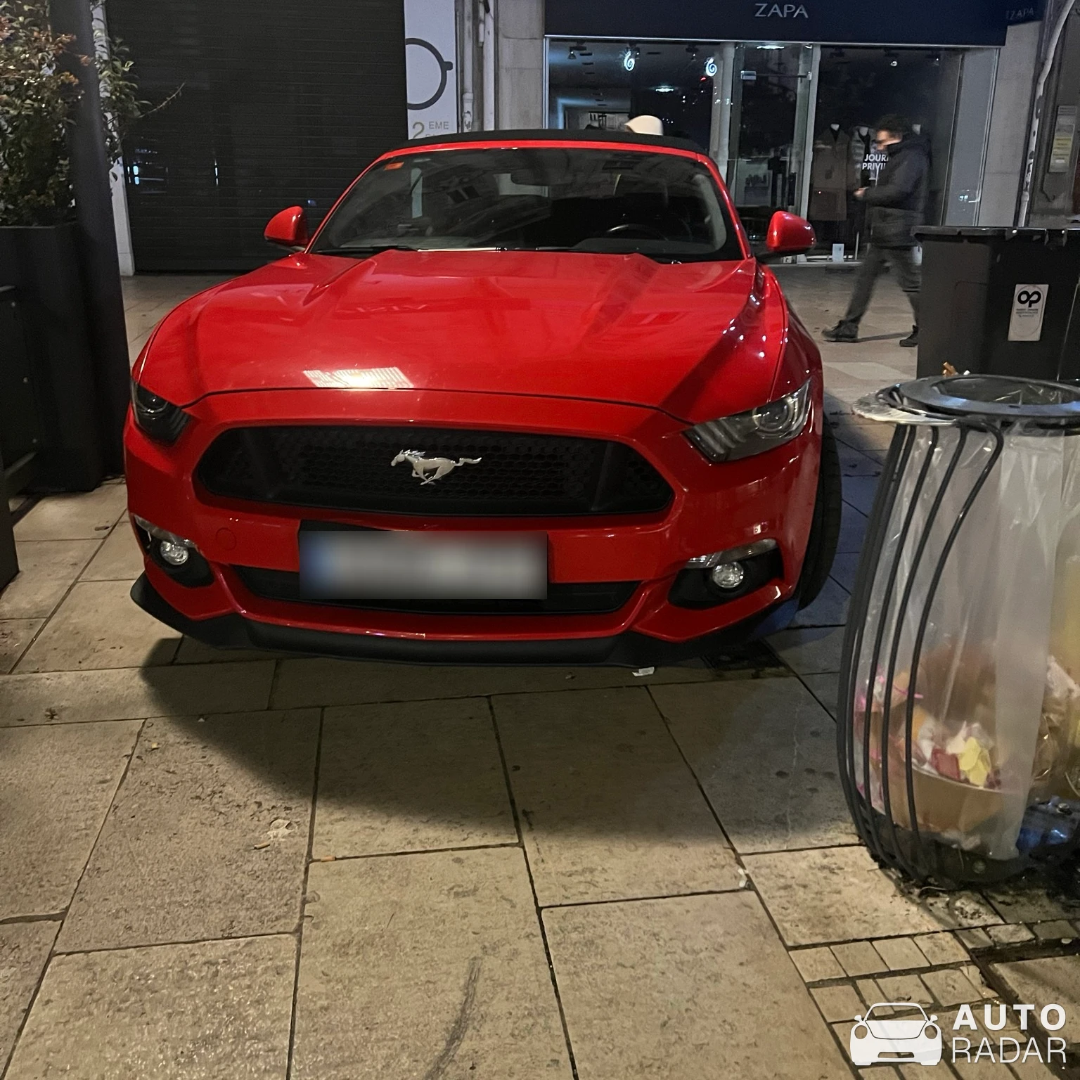 Ford Mustang GT Convertible spotted in Romans-sur-Isère