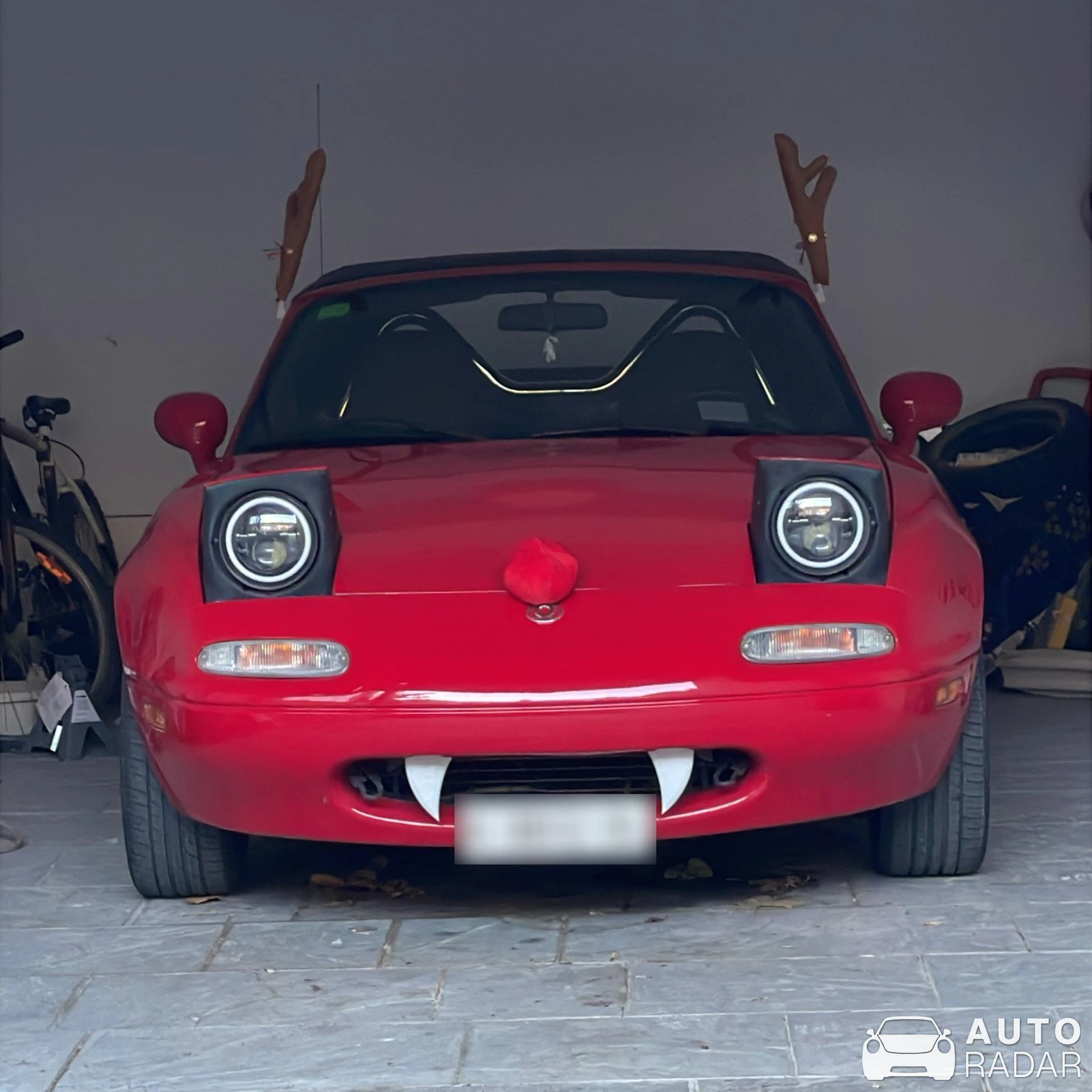 Mazda MX-5 NA spotted in Zaragoza, Spain