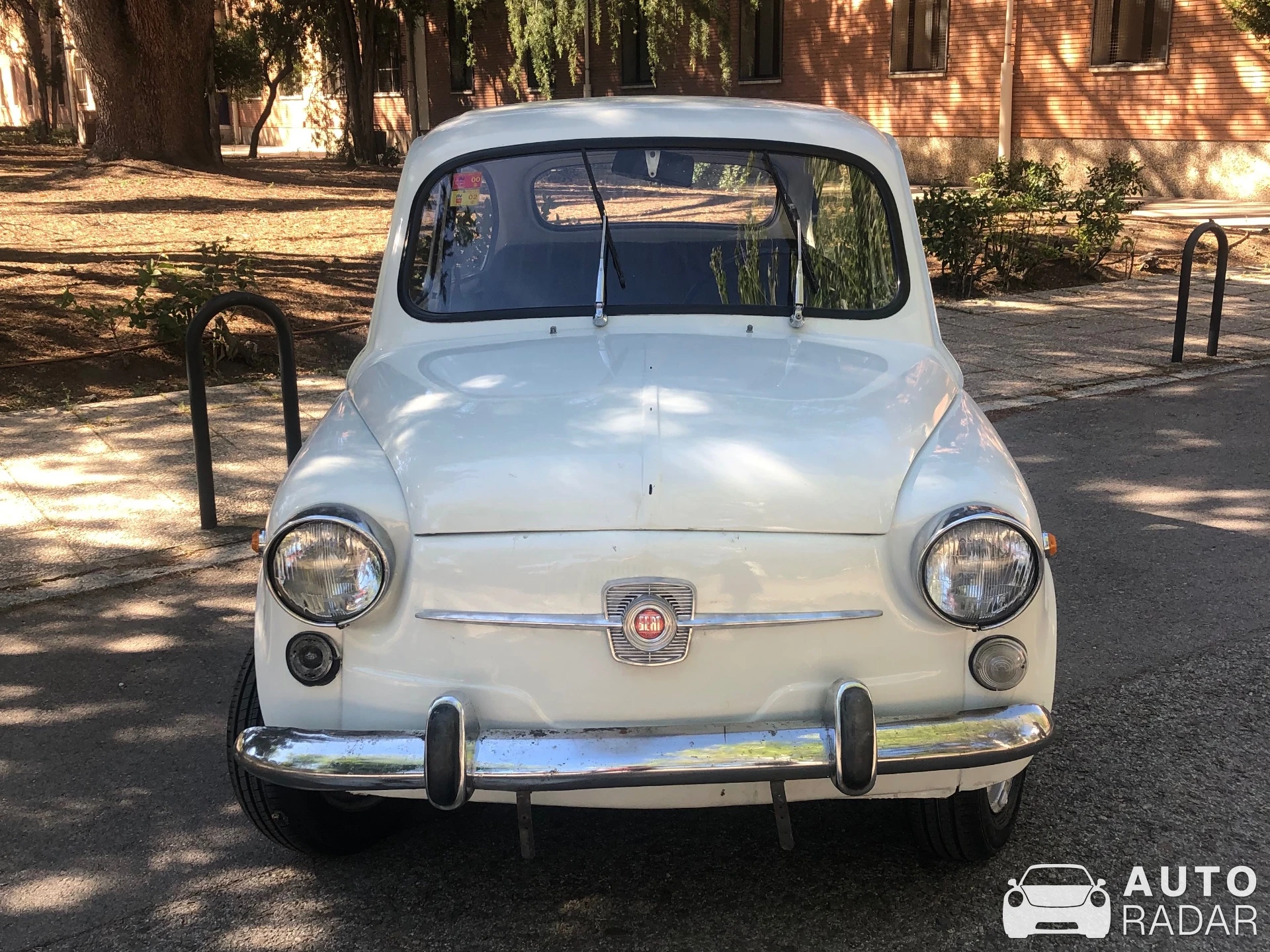 SEAT 600 spotted in Madrid