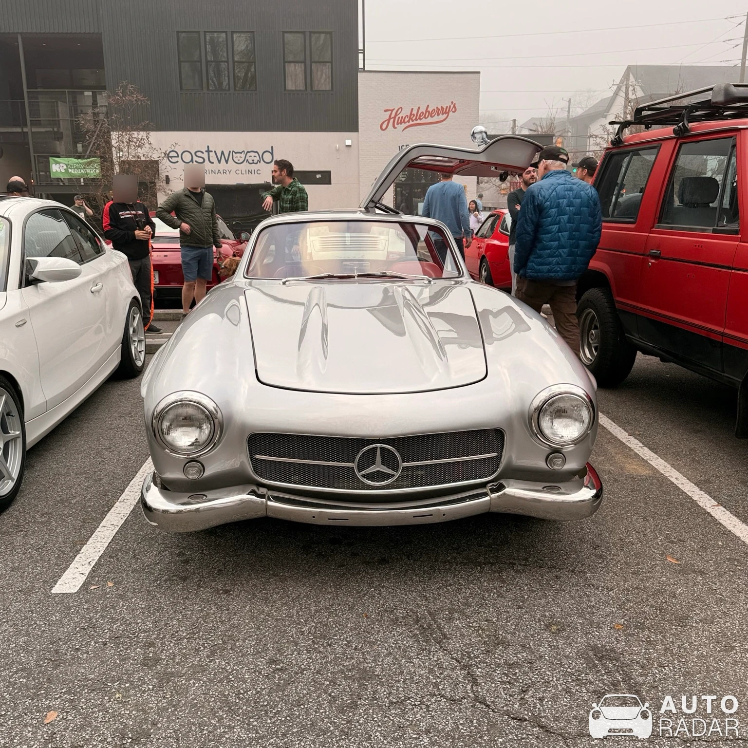 Mercedes-Benz 300SL Gullwing spotted in Atlanta, United States