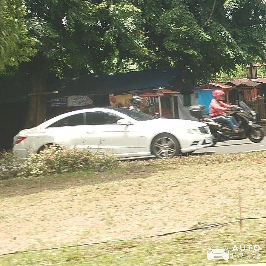 Mercedes-Benz E-Klasse Coupé C207 spotted in Jakarta, Indonesia