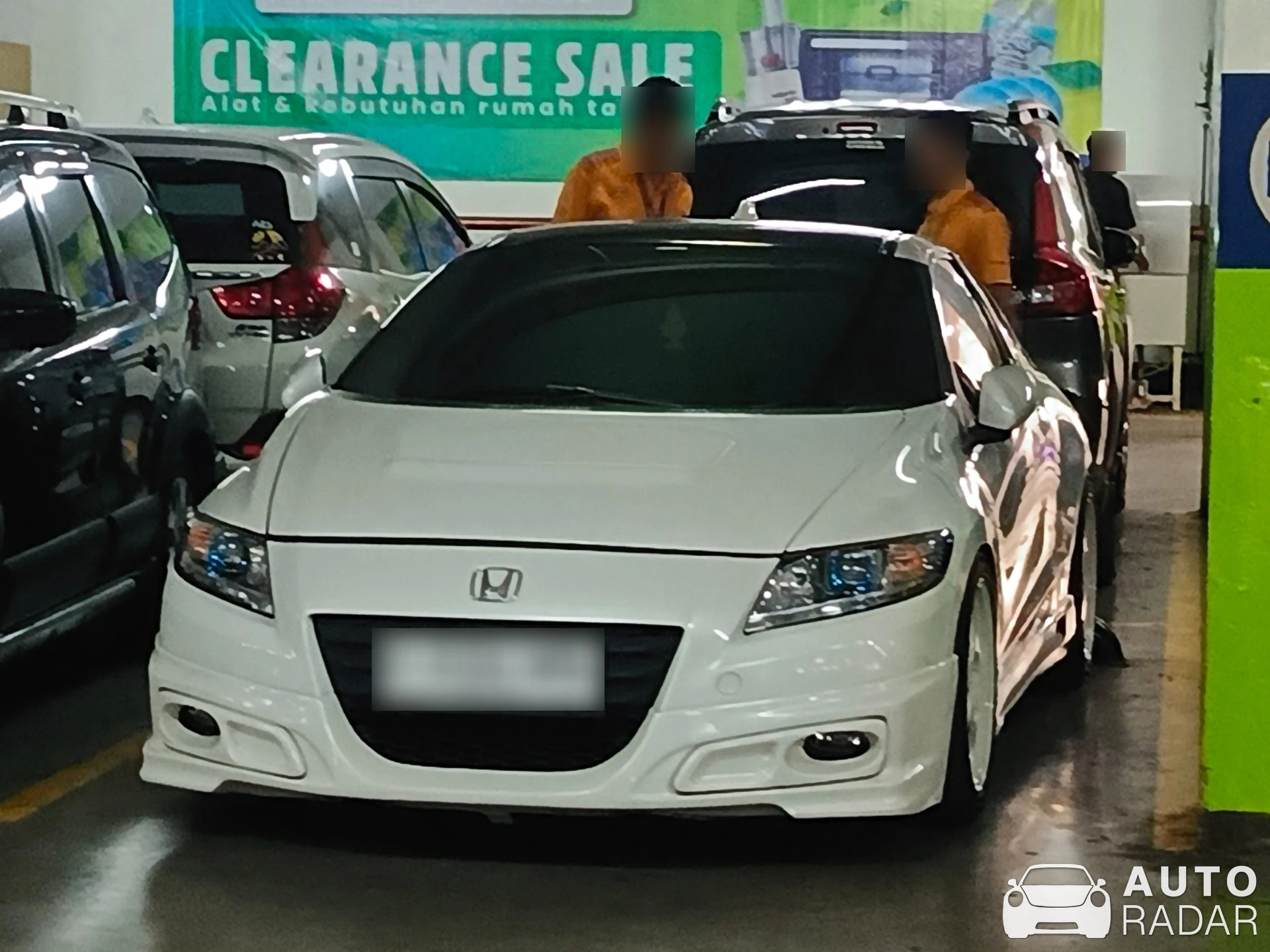 Honda CR-Z Hybrid spotted in Bogor