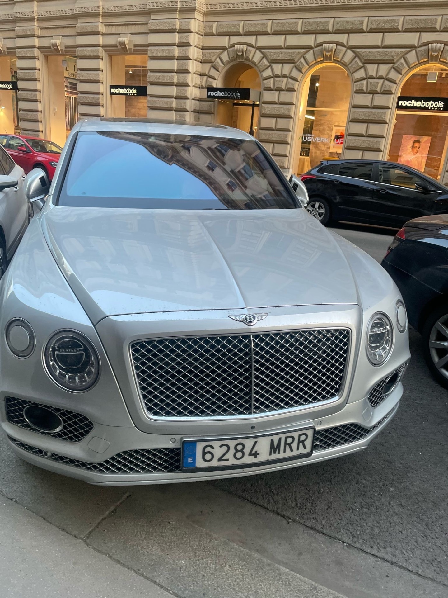 Bentley Bentayga Azure EWB First Edition