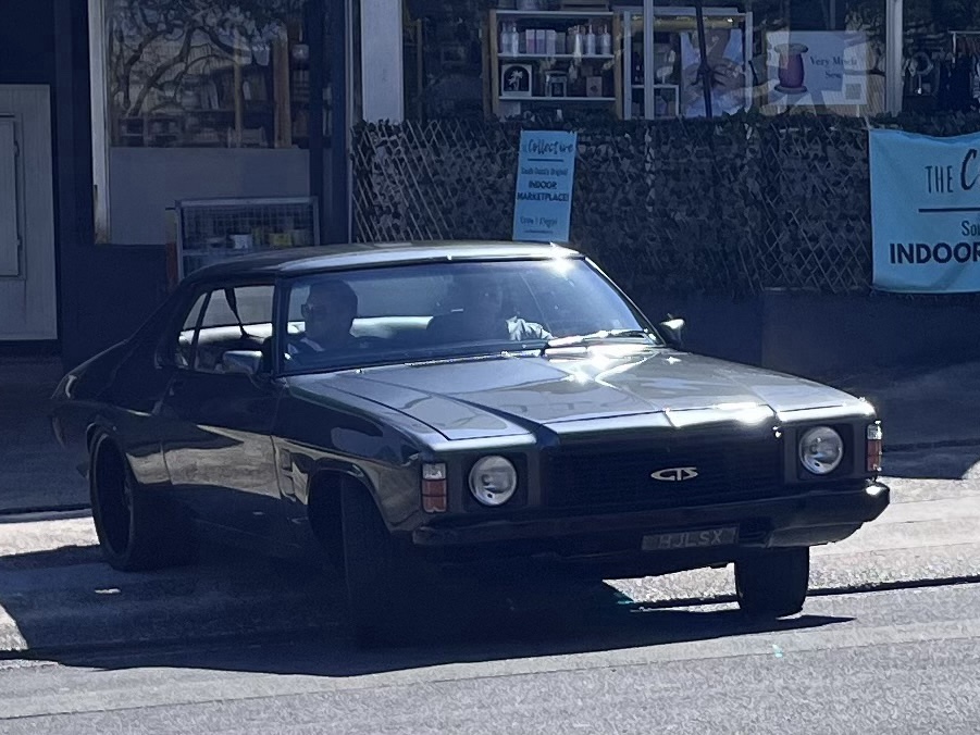 Holden V2 Series II Monaro CV8