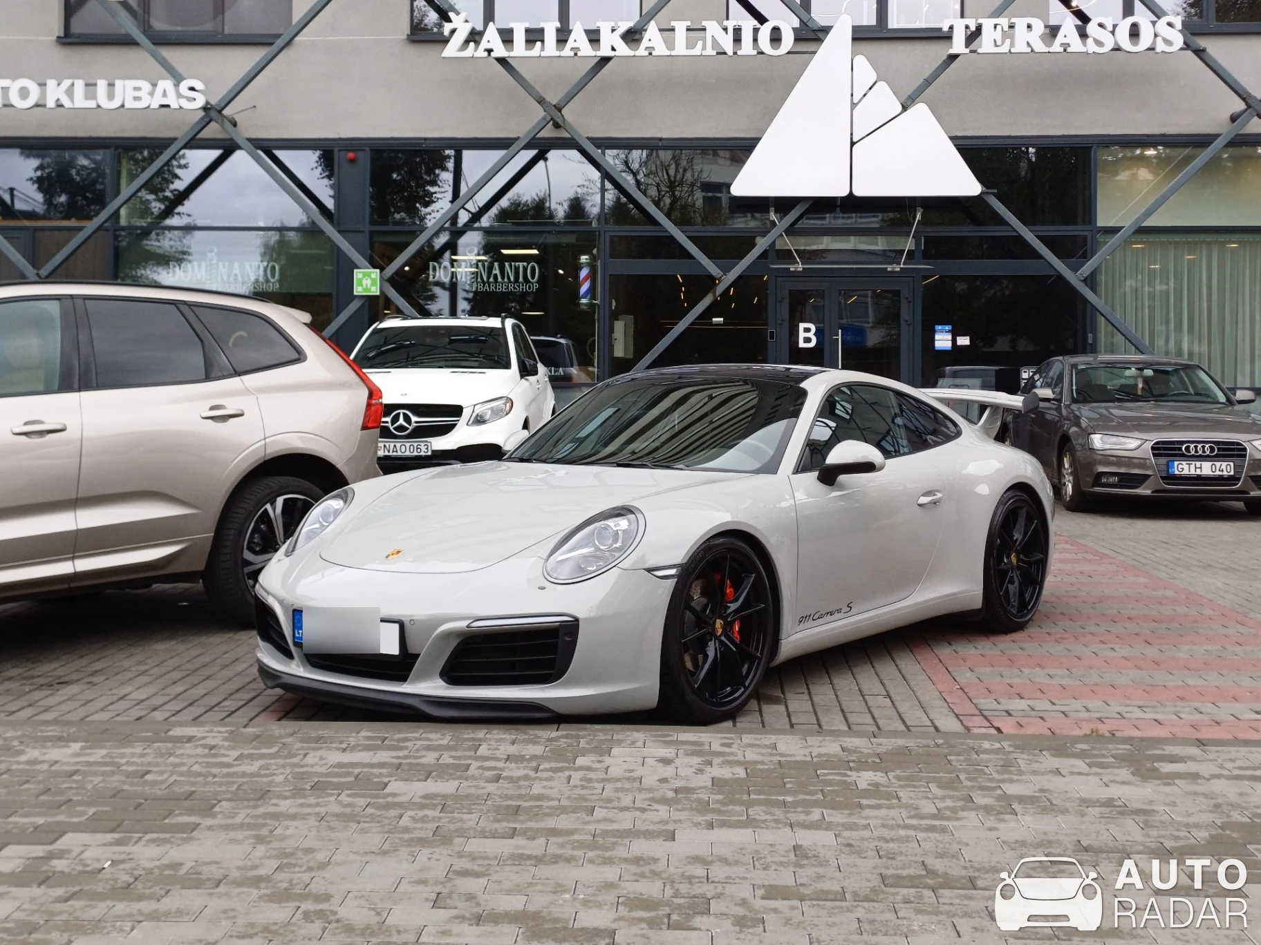 Porsche 991 Carrera S MkII spotted in Kaunas, Lithuania
