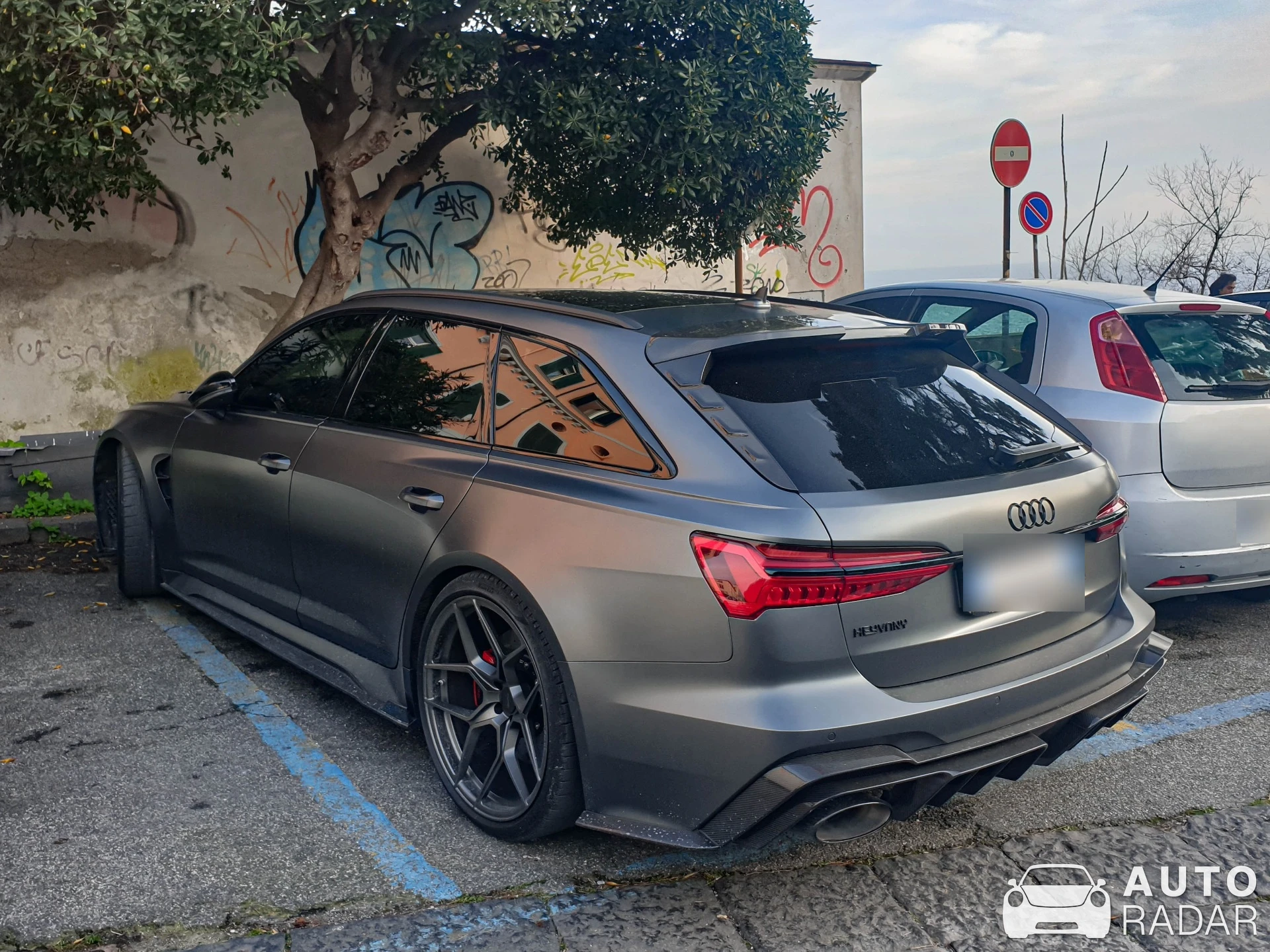 Audi RS6 Avant C8 Keyvany spotted in Pozzuoli