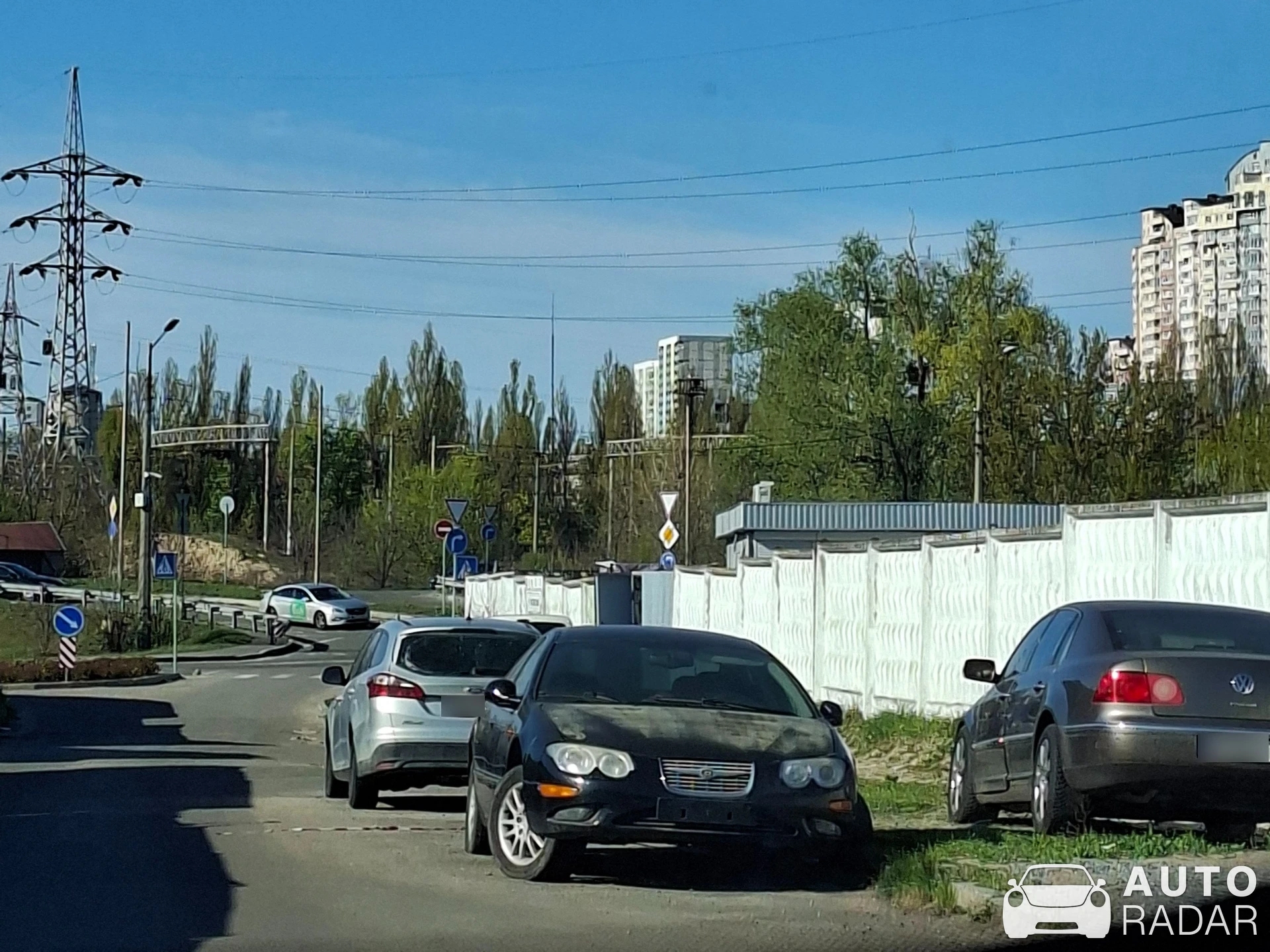 Chrysler 300M spotted in Kyiv
