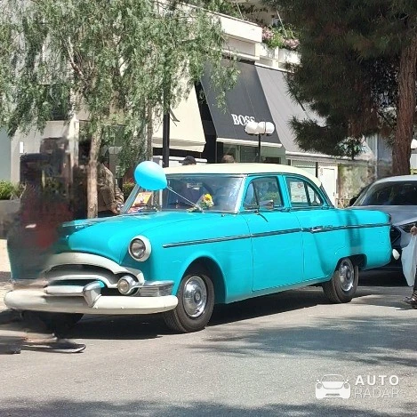 Packard Clipper spotted in Γλυφάδα