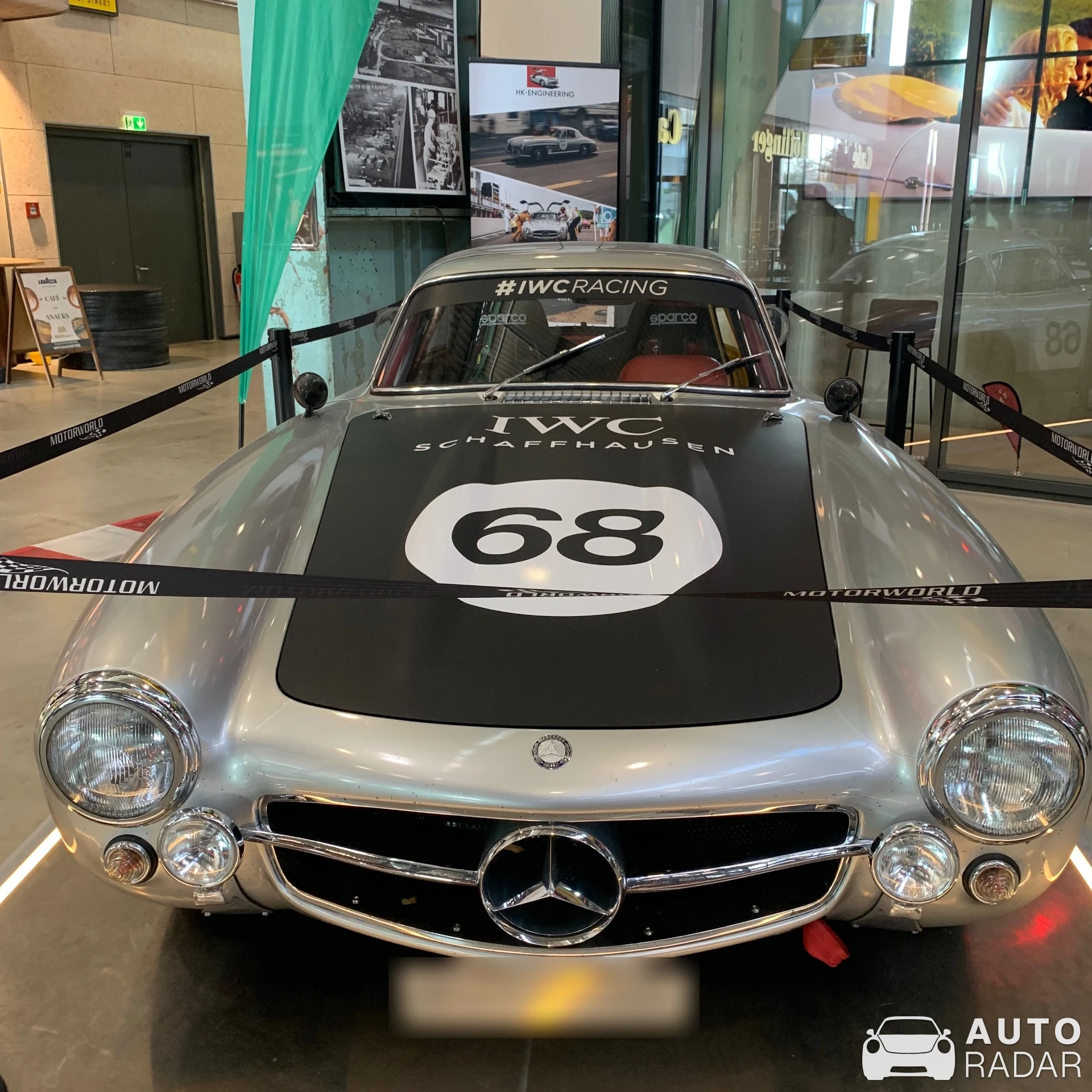 Mercedes-Benz 300SL Gullwing spotted in Munich, Germany