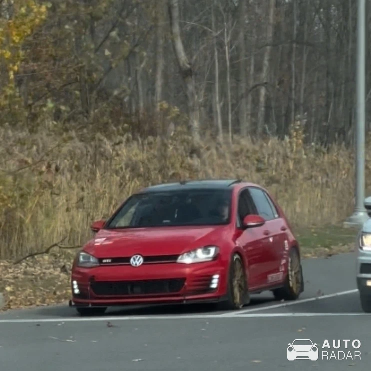Volkswagen Golf GTI spotted in Terrebonne, Canada