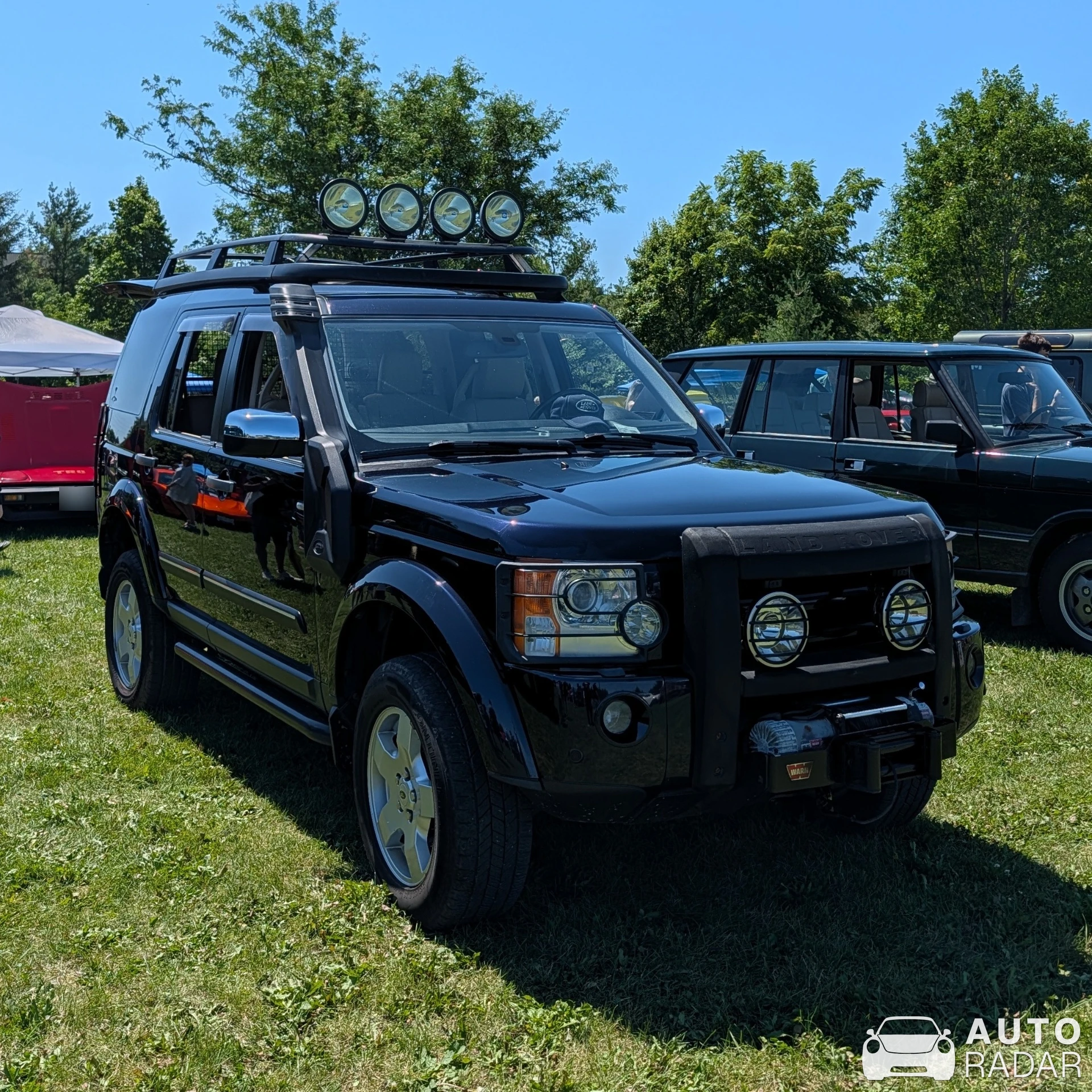 Land Rover Discovery spotted in Nepean
