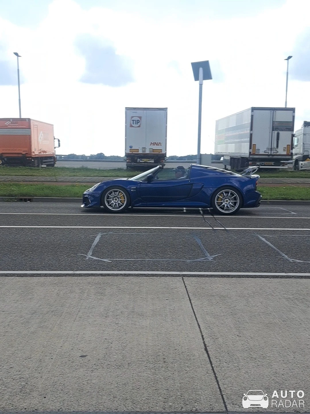 Lotus Exige S Roadster spotted in Arnhem