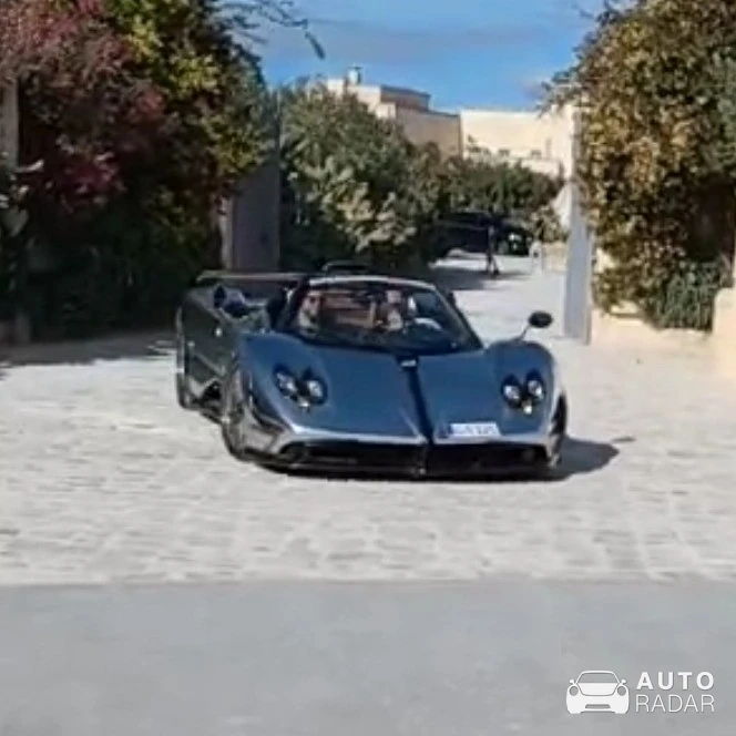 Pagani Zonda 760 Roadster spotted in Savelletri