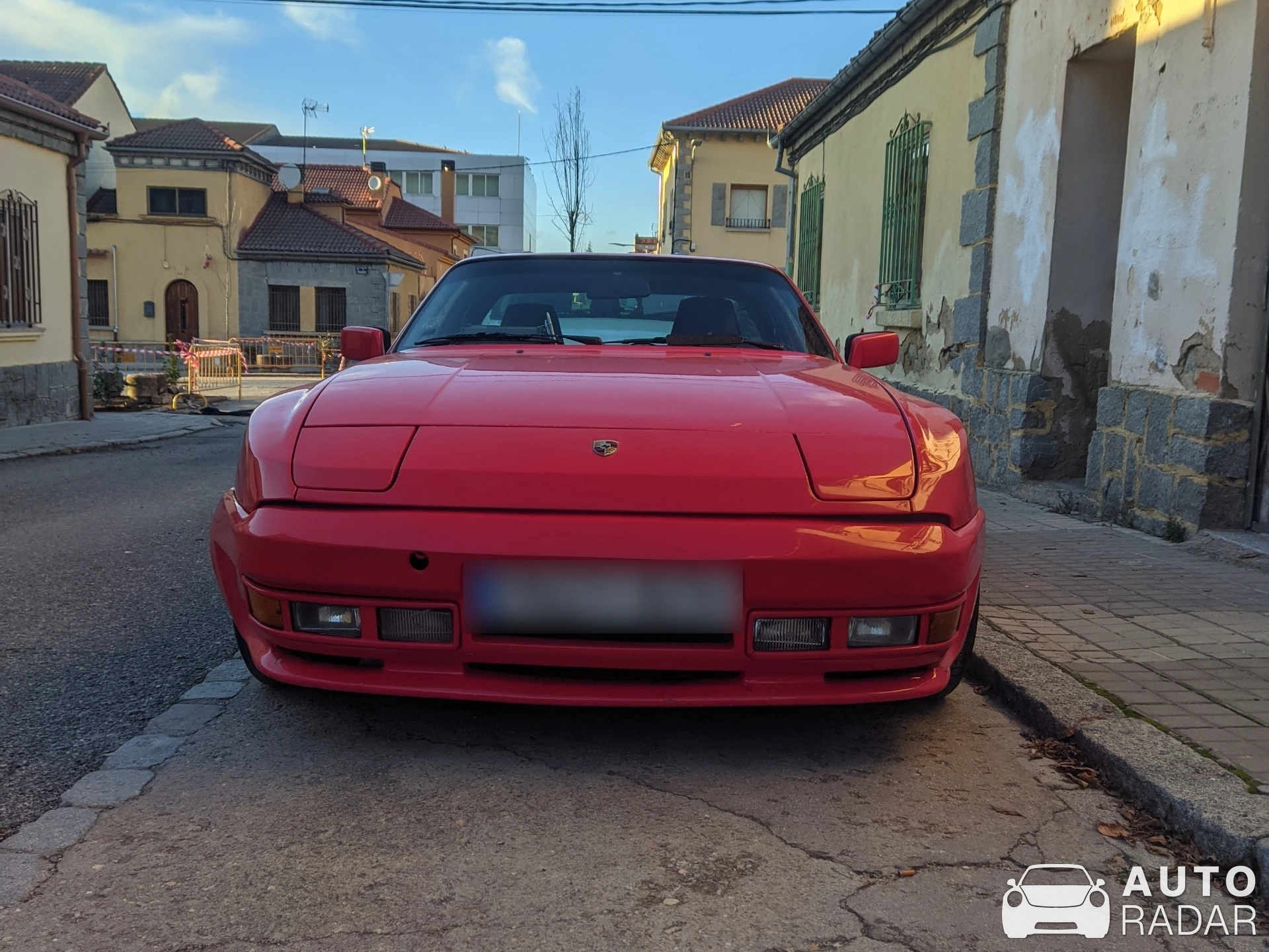 Porsche 944 Turbo spotted in Segovia