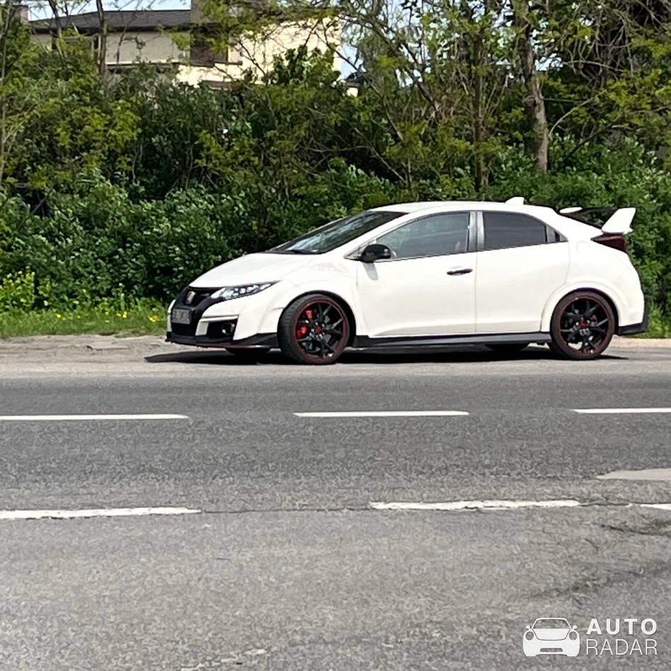 Honda Civic Type-R 2010 spotted in Częstochowa