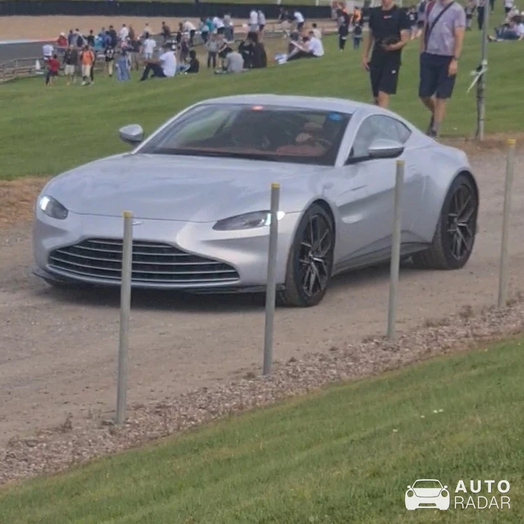 Aston Martin V8 Vantage spotted in Leicestershire, United Kingdom
