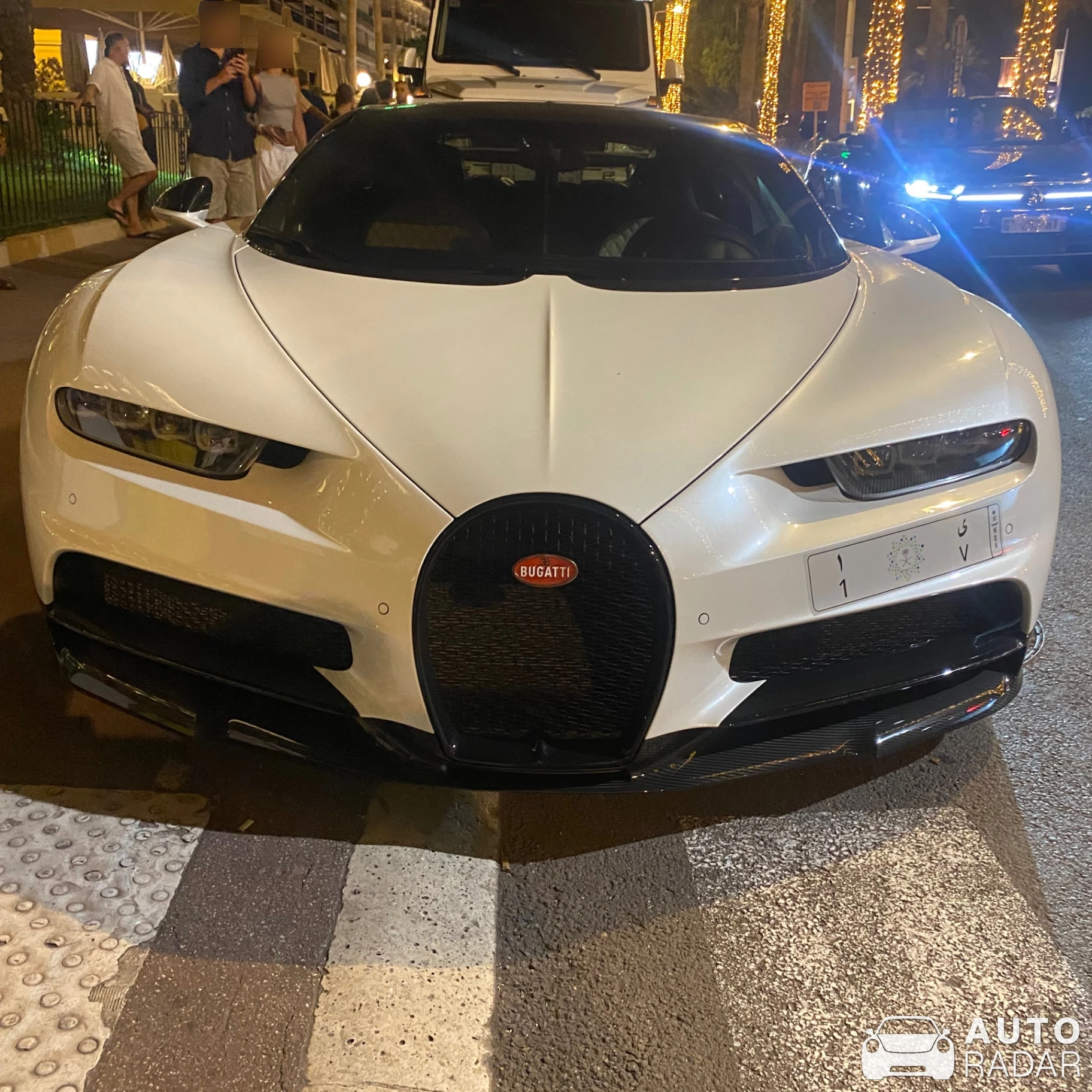 Bugatti Chiron spotted in Cannes, Frankrike