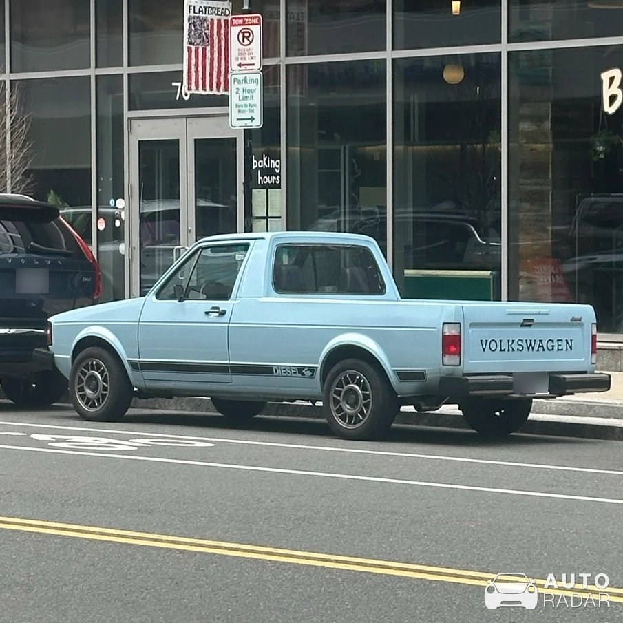Volkswagen Caddy Mk1 spotted in Boston