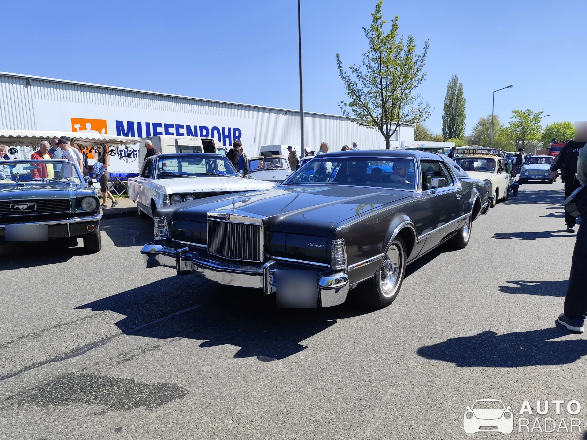 Lincoln Continental Mark IV spotted in Hartmannsdorf