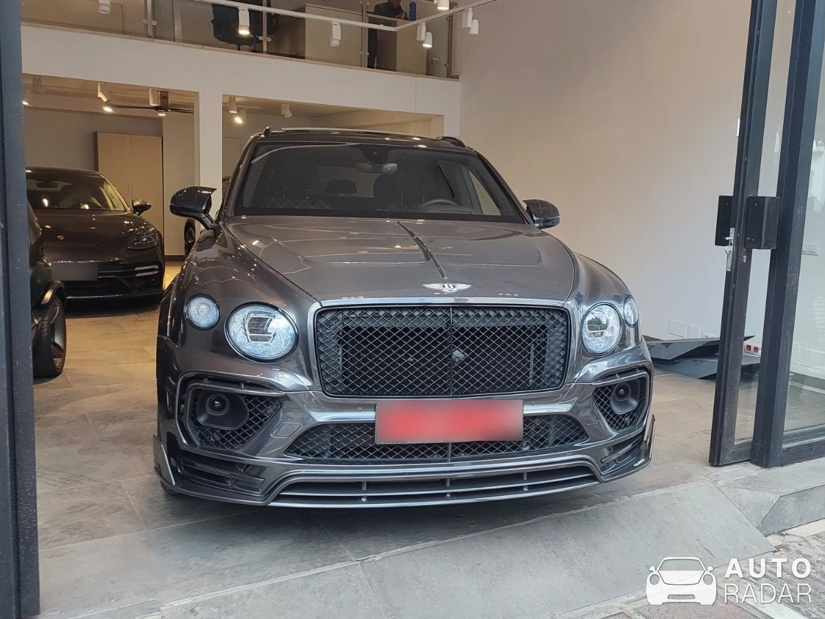 Bentley Bentayga by Mansory spotted in Málaga