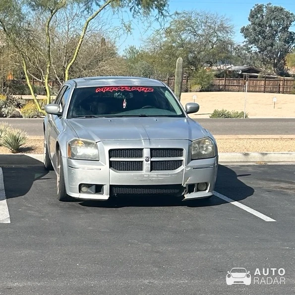 Dodge Magnum SRT-8 spotted in Cave Creek
