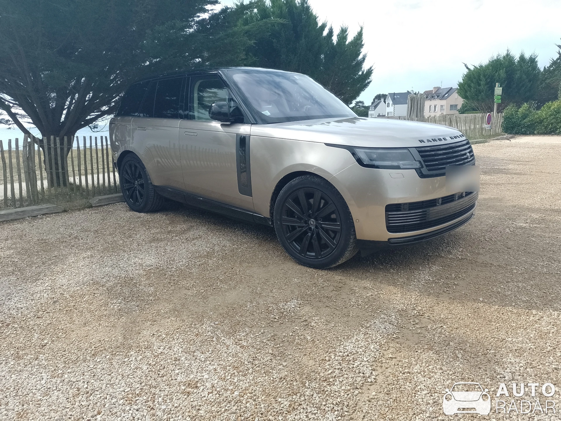 Land Rover Range Rover spotted in Île-Tudy, France